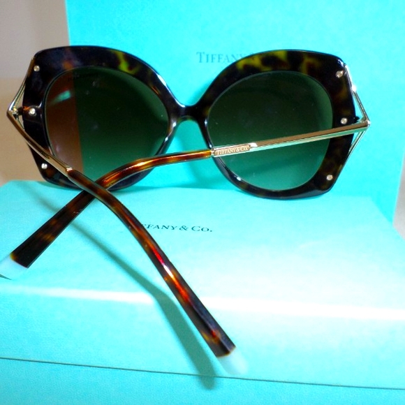 Tiffany&Co sunglasses in Tortoise Acetate with Brown Gradient Lenses New in box - Picture 2 of 6